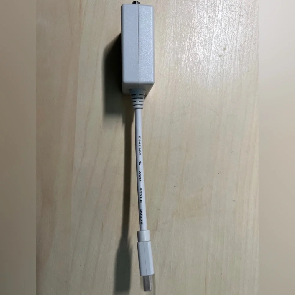 Mini Display Port DP to VGA Adapter